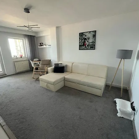 Apartmán La Malul Marii Constanţa