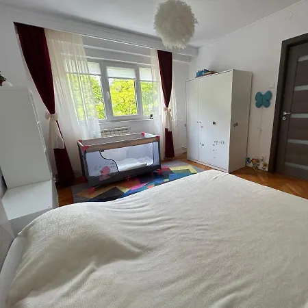 Apartment Apartament La Malul Marii