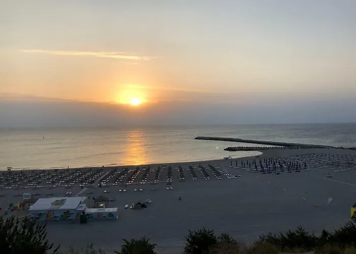 La Malul Marii Apartman *